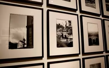  Експозицията на Ланг ще остане в Двореца до 29 септември.