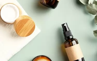 "Колкото повече - толкова повече" - това е девизът на пристрастените към козметиката.