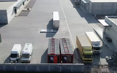  Горящите складове