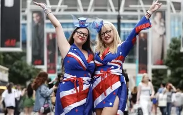 Почитателите на американската певица се наричат "суифтита".