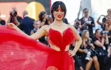  Джена Ортега