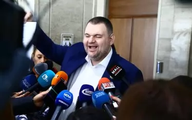 ДПС-Доган разказа за Пеевски на Европа