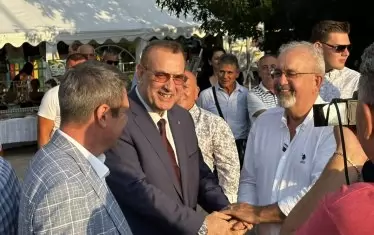 Джевдет Чакъров събира подкрепа сред депесарите.