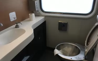  Тоалетната малко след потегляне от София за Бургас