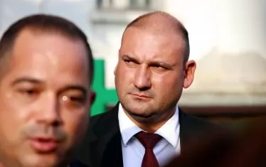 Полицаите на Пеевски поеха МВР-Кърджали