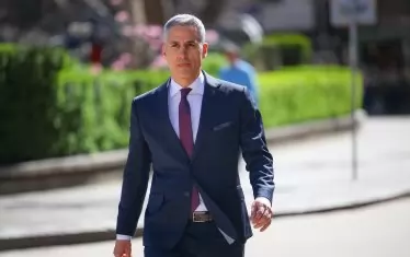 Андрей Гюров представя правителството си