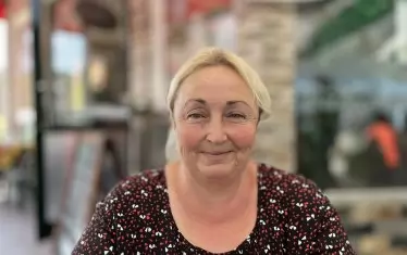 Добрият библиотекар свързва хората с тяхното четиво - точно както прави Тони, вече 30 г.