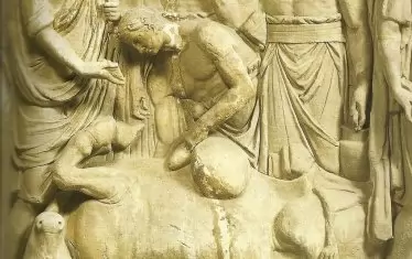 Римско кърваво жертвоприношение – релеф от музея Лувър.