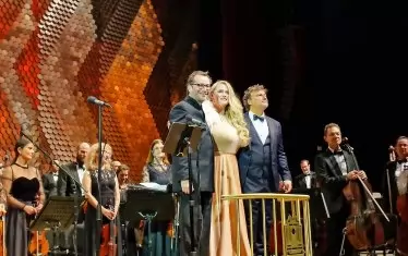 Йонас Кауфман, Рейчъл Уилис-Сьоренсен и Йохен Ридер (от дясно на ляво).