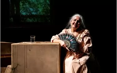  Луиза Мей е наследница на стара ферма в американския Юг.