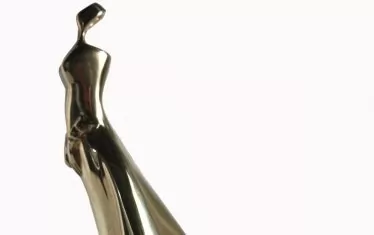  По-миниатюрните образци са прекрасни в интериора на дома или елегантния офис.