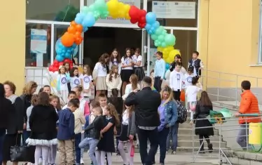МОН разширява приема в математическите паралелки в 5. клас
