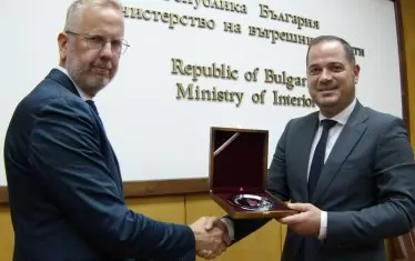 Йонас Гримхеден, ръководител на FRO - Службата по основните права на Фронтекс, не  изрази публично недоволство при последното си посещение в София