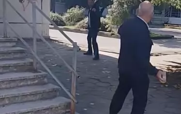 Мъж нападна зам.-директора на столично училище
