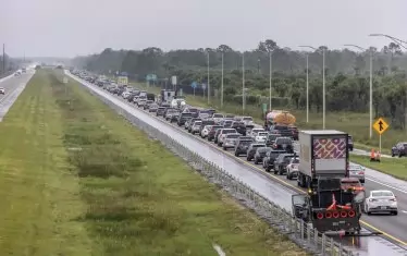 5.5 млн души напуснаха домовете си във Флорида.