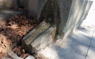  Така водата поема към съответния водосборен басейн.