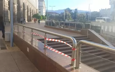  Когато е невъзможно да се сложи ламарина, на помощ идват лентите. 