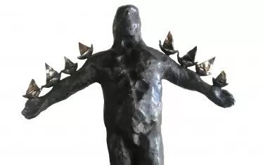  Човекът с неговите радости и болки...