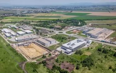 Пари на държавно дружество са харчени за бижута и парфюми