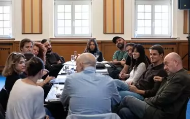 Първа репетиция при Джон Малкович (в гръб).