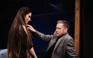  Всъщност срещата между Пиер и Жюлиет може би съвсем не е случайна...