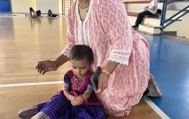 Винея с най-малкия "участник" в Глобалните Монтесори игри