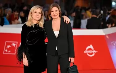 Бианка Берлингуер (вдясно) и сестра й Лаура на премиерата на филма, открил неотдавна фестивала в Рим.