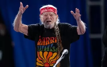  Кънтри легендата по време на концерт на 25 октомври в Тексас в подкрепа на кандидат-президентската кампания на Камала Харис. 