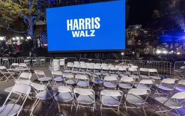  Симпатизантите на Харис бързо се прибраха по домовете