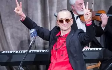 Дони написа любовен мюзикъл за Операта