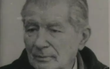 Асен Белковски е не само изявен художник, но и литературен критик, поет и преводач.