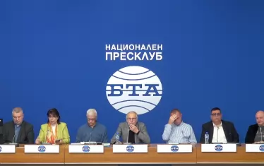 Архитекти искат Главчев да отмени екосъгласуването на огради и тоалетни 