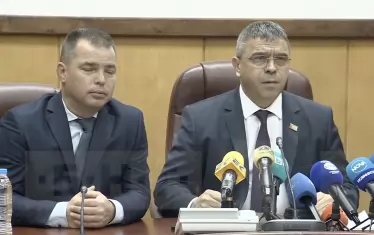 Австрия и Унгария разполагат десетки полицаи на границата ни с Турция