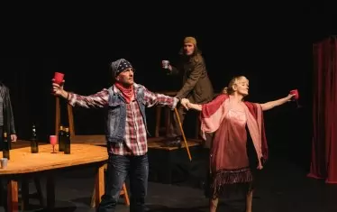  Георги Златарев и Милена Червенкова - герите им така и не успяват да се намразят.