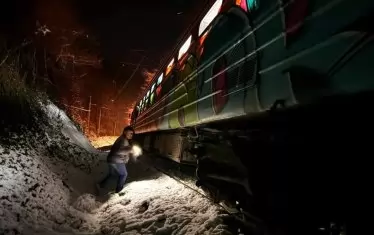 Още един влак дерайлира