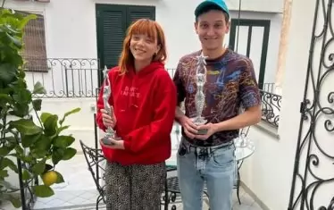  "Нова година подрани на фестивала в Капри!", пише Димитър Николов в личния си профил.