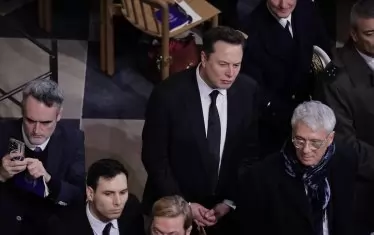 Милиардерът Илон Мъск също присъства на церемонията.