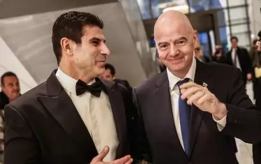 Гостуването на президента на ФИФА Джани Инфантино (вдясно) за честването на 100-годишнината на БФС бе съпроводено с дипломатичен коментар, че България ще получи голямо първенство, стига да има добра инфраструктура.