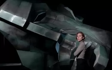 Невена Калудова като Анна Политковская в спектакъла "Анна - непоправимата".