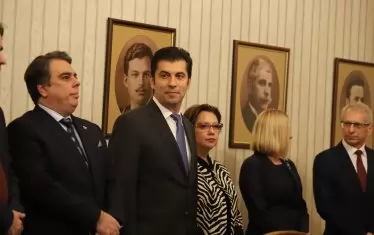 ПП-ДБ потвърдиха заявката само "Демократична България" да разговарят с ГЕРБ, ако Борисов не подпише декларацията за санитарния кордон около Делян Пеевски.