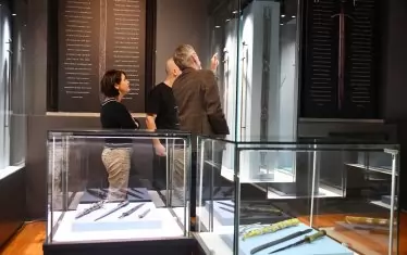  Изложбата съдържа експонати от 28 български музея.