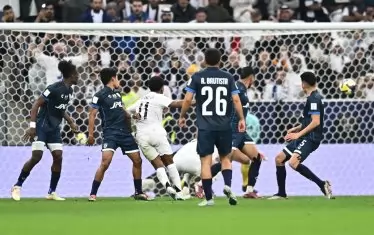 Родриго (№11, в бяло) бележи по красив начин втория гол за "Реал" при победата над "Пачука" във финала за Междуконтиненталната купа.