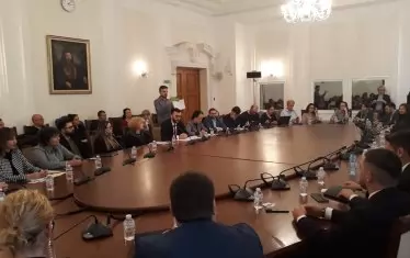 ГЕРБ, ПП-ДБ и БСП обещаха закон за доброволчеството