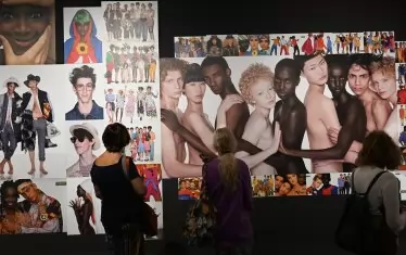  Някои от известните рекламни кадри за "Бенетон".