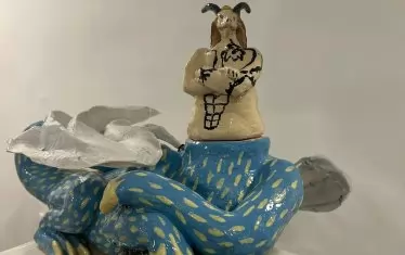  Дракотаврите в изложбата могат да разменят горната и долната си част, за да се мултиплицират.