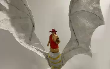  В европейската традиция драконите иват крила и могат да летят.