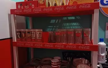 Coca-Cola изтегля напитки от европейски магазини заради хлорат