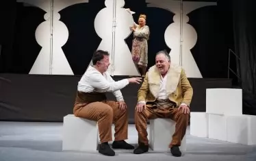  С Константин Икономов в "Криворазбраната цивилизация" - един от хитовете на Сатирата през последните сезони.