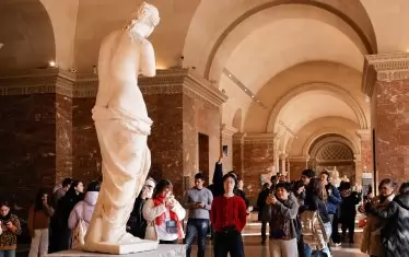  Статуята на Венера Милоска е една от точките в музея, където винаги е пренаселено.