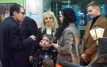  Част от близките на големия актьор.